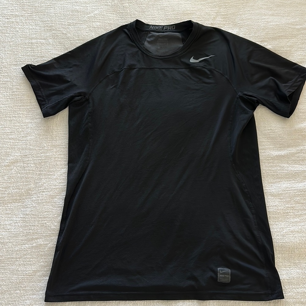 Men’s Black Nike Pro Athletic Workout Short Sleeve Shirt